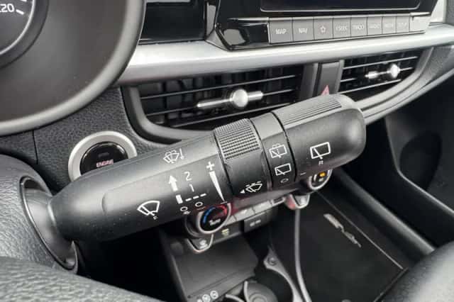 Kia Picanto (2022) thumbnail 21