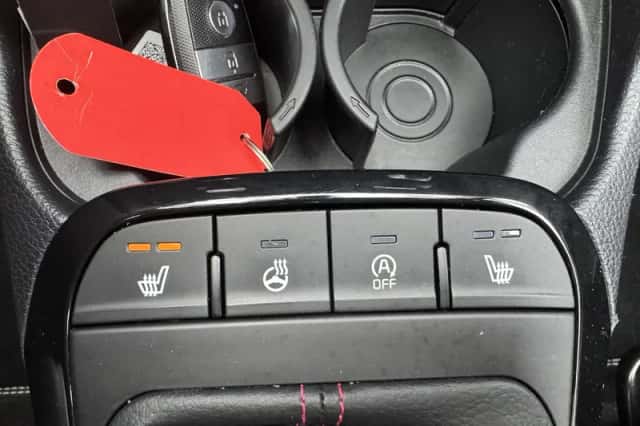 Kia Picanto (2022) thumbnail 30