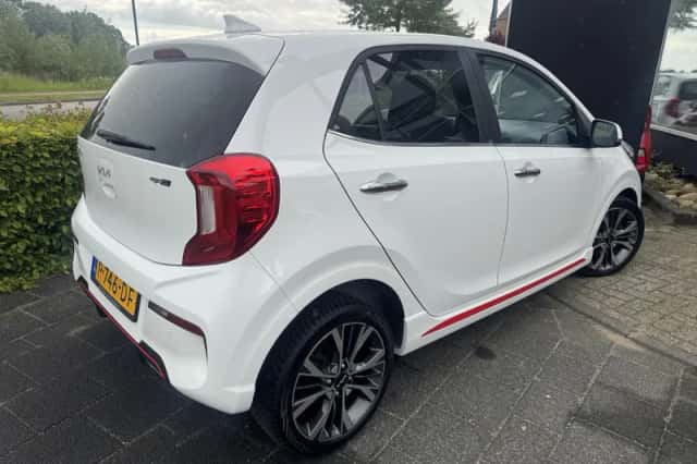 Kia Picanto (2022) thumbnail 5
