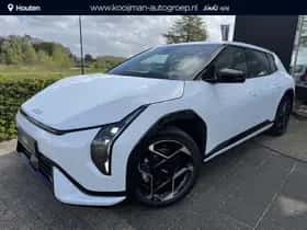 Kia EV4 (2026) thumbnail 1