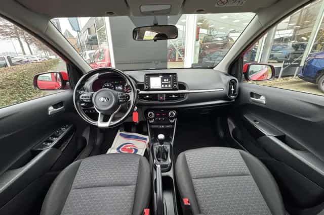 Kia Picanto (2017) thumbnail 12