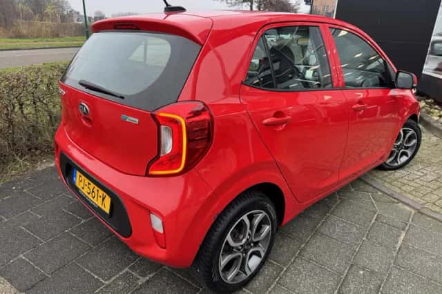 Kia Picanto (2017) thumbnail 4