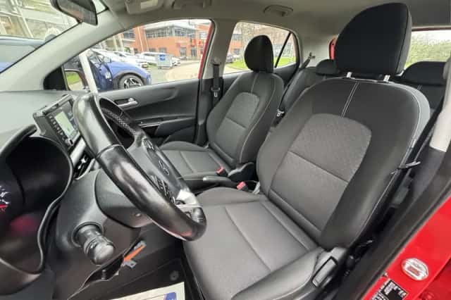 Kia Picanto (2017) thumbnail 9