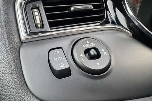 Kia Ceed (2017) thumbnail 20
