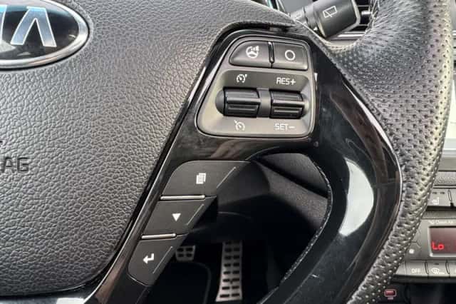 Kia Ceed (2017) thumbnail 24