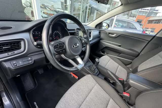 Kia Stonic (2019) thumbnail 9