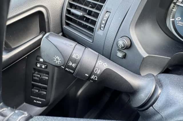 Toyota Land Cruiser (2018) thumbnail 14
