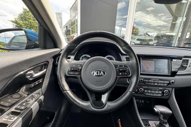 Kia Niro (2017) thumbnail 12