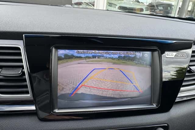 Kia Niro (2017) thumbnail 32