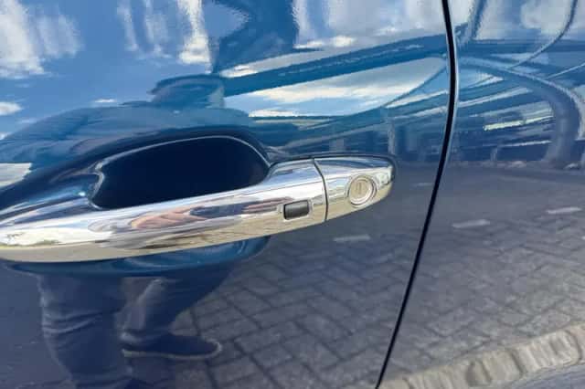 Kia Niro (2017) thumbnail 5