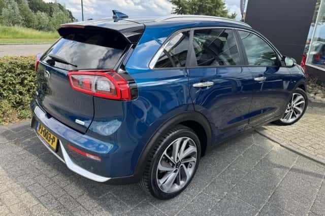 Kia Niro (2017) thumbnail 8