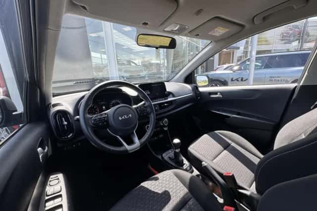 Kia Picanto (2023) thumbnail 16