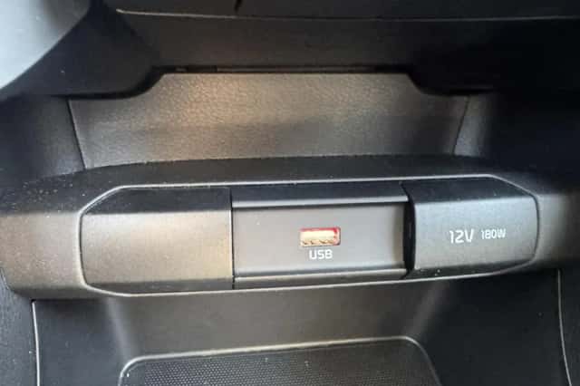 Kia Picanto (2023) thumbnail 29