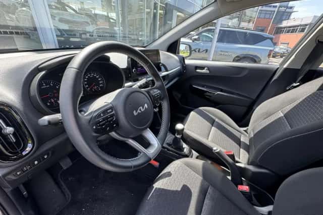 Kia Picanto (2023) thumbnail 8