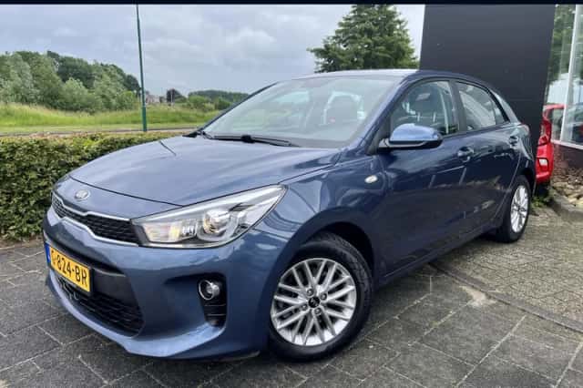 Kia Rio (2019) thumbnail 1