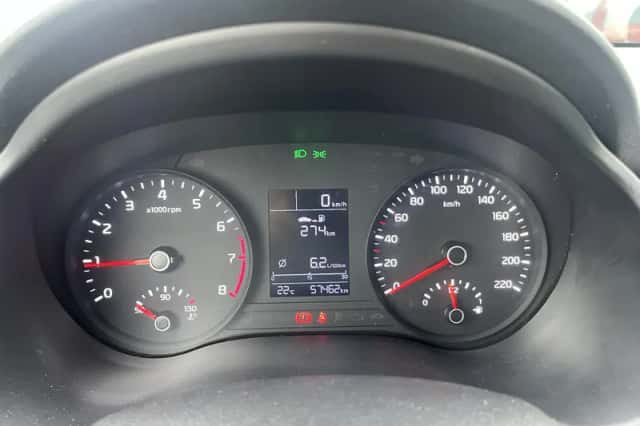 Kia Rio (2019) thumbnail 12