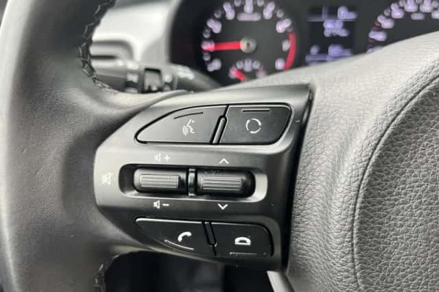 Kia Rio (2019) thumbnail 13