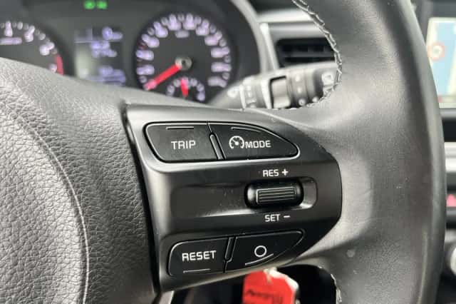 Kia Rio (2019) thumbnail 14