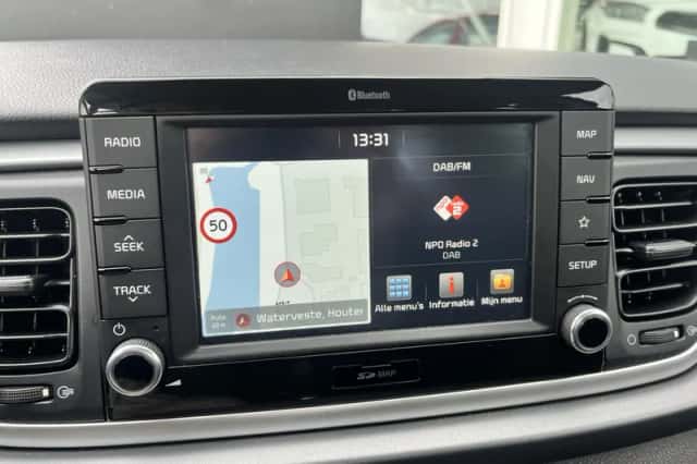 Kia Rio (2019) thumbnail 18