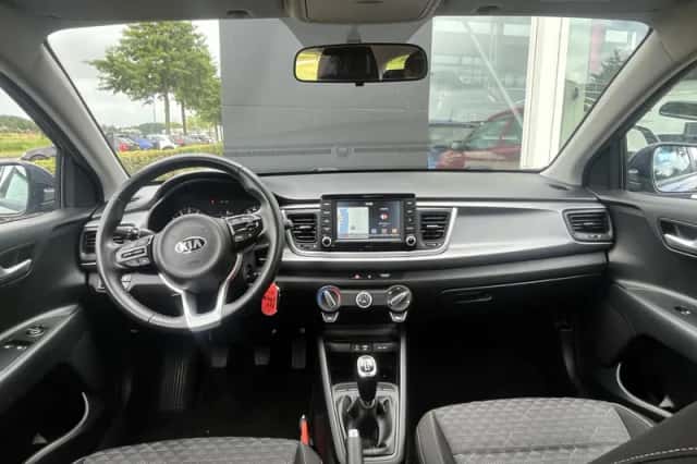 Kia Rio (2019) thumbnail 9