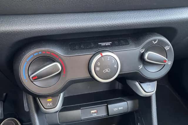 Kia Picanto (2021) thumbnail 23