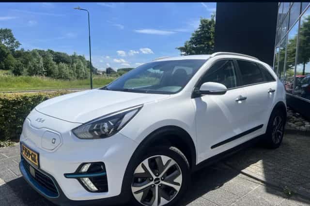 Kia Niro EV (2022) thumbnail 1