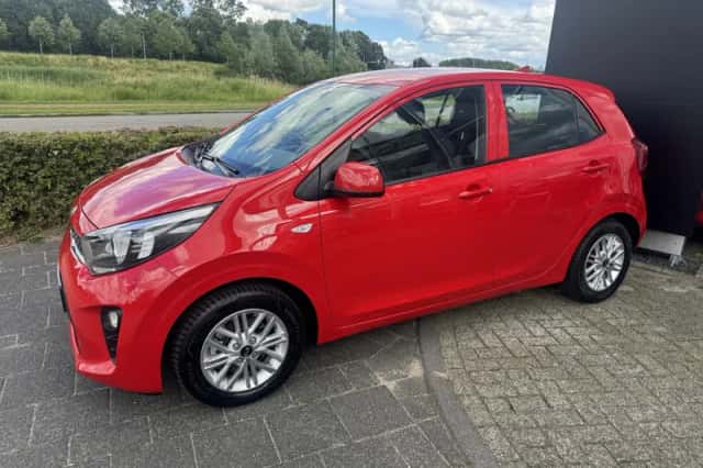 Kia Picanto (2021) thumbnail 5
