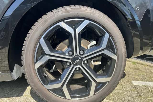 Kia Niro (2025) thumbnail 3