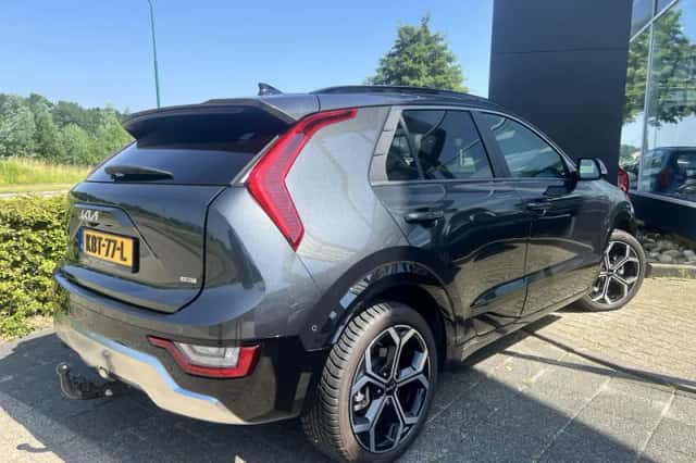 Kia Niro (2025) thumbnail 5