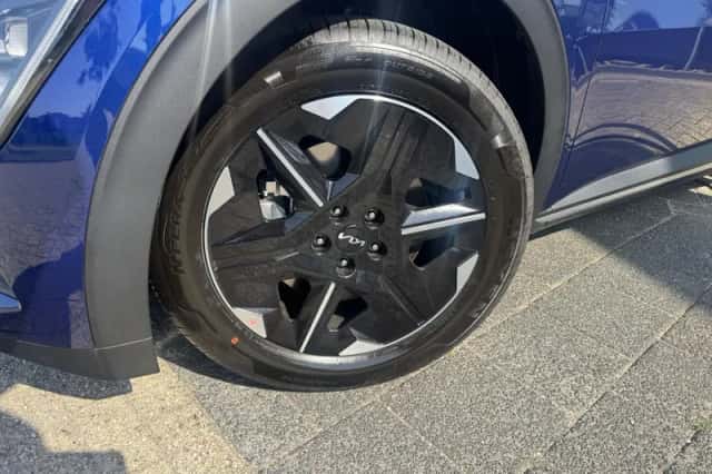 Kia EV6 (2026) thumbnail 2