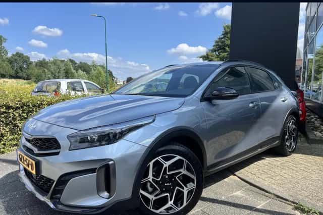 Kia XCeed (2025) thumbnail 1