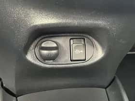 Toyota Yaris (2018) thumbnail 104