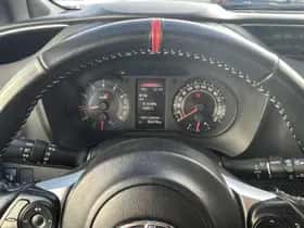 Toyota Yaris (2018) thumbnail 27
