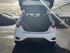 Toyota Yaris (2018) thumbnail 73