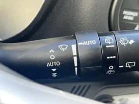 Toyota Yaris (2018) thumbnail 90