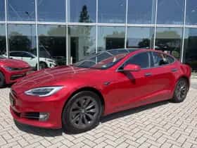 Tesla Model S (2018) thumbnail 4