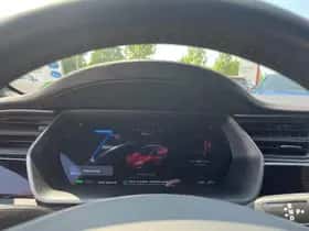 Tesla Model S (2018) thumbnail 52