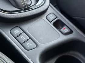 Toyota Yaris-cross (2023) thumbnail 28
