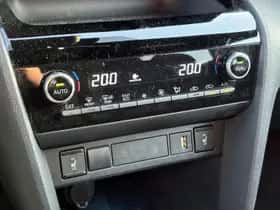 Toyota Yaris-cross (2023) thumbnail 4