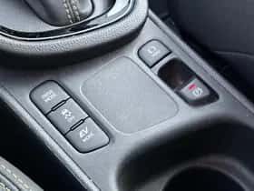 Toyota Yaris-cross (2023) thumbnail 56