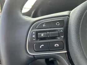 Kia Niro EV (2020) thumbnail 15
