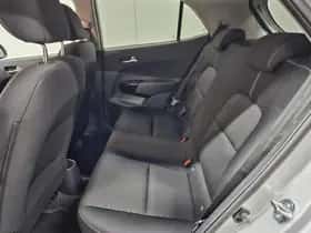 Kia Picanto (2023) thumbnail 43