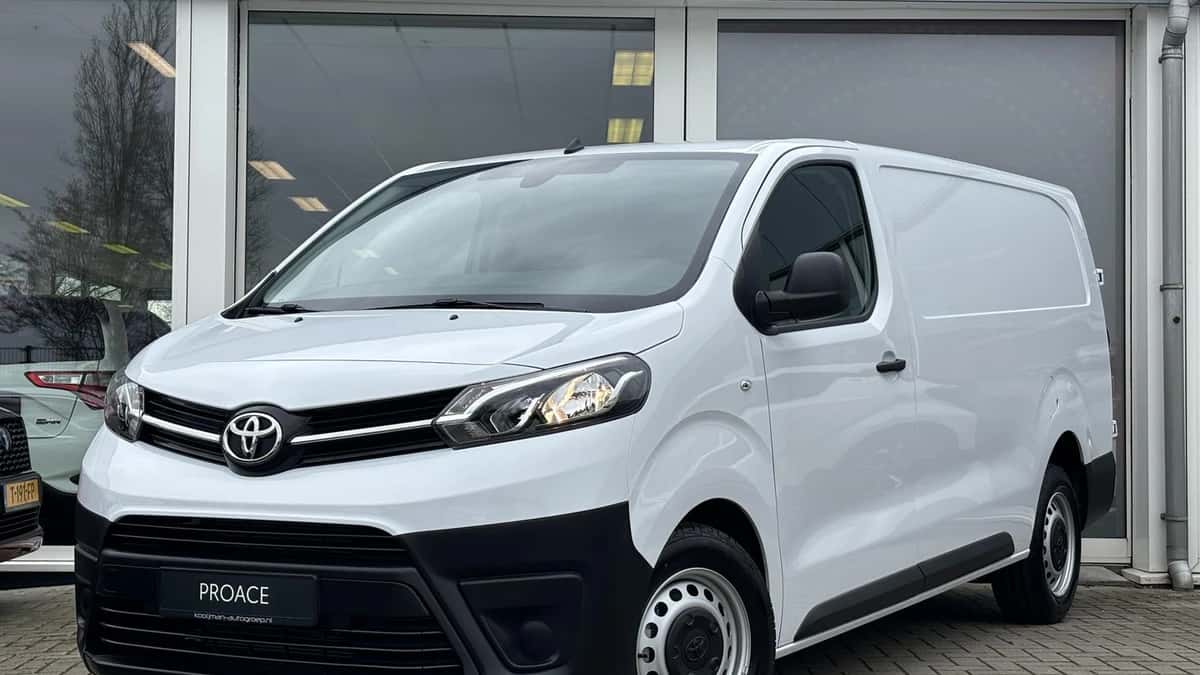 Toyota Proace (2024) — foto 1