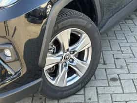 Toyota RAV4 (2022) thumbnail 17