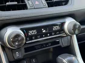 Toyota RAV4 (2022) thumbnail 39