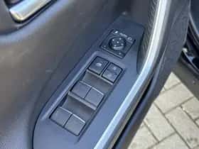 Toyota RAV4 (2022) thumbnail 63