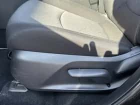 Toyota RAV4 (2022) thumbnail 66