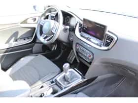 Kia XCeed (2023) thumbnail 12