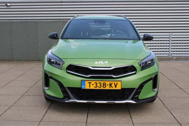 Kia XCeed (2023) thumbnail 3