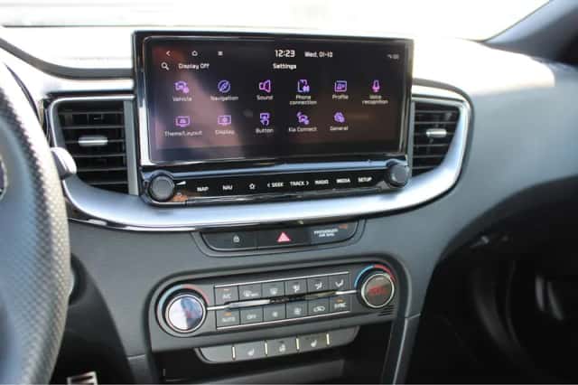 Kia XCeed (2023) thumbnail 25